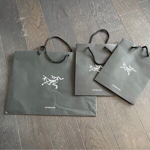 Arcteryx black shopping bag tote